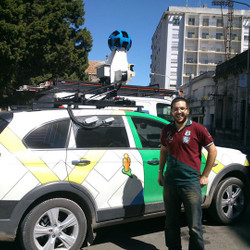 El vehículo de Google Street View se encuentra en Azul