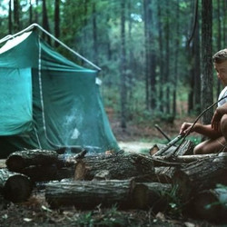 Se instala camping en Cacharí
