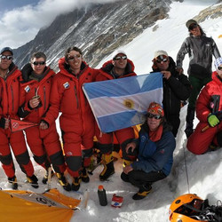 La expedición Argentina Everest 2010 estará en Azul