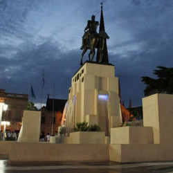 Se inauguraron las obras de remodelación de la Plaza San Martín