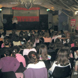 Con buen marco de público comenzó la Feria Nacional de la Lectura en el Centro Cultural ADIFA