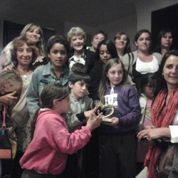 Verónica Torassa recibió un premio como Abanderada de la Argentina Solidaria 2013