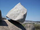 Réplica actual de la piedra movediza